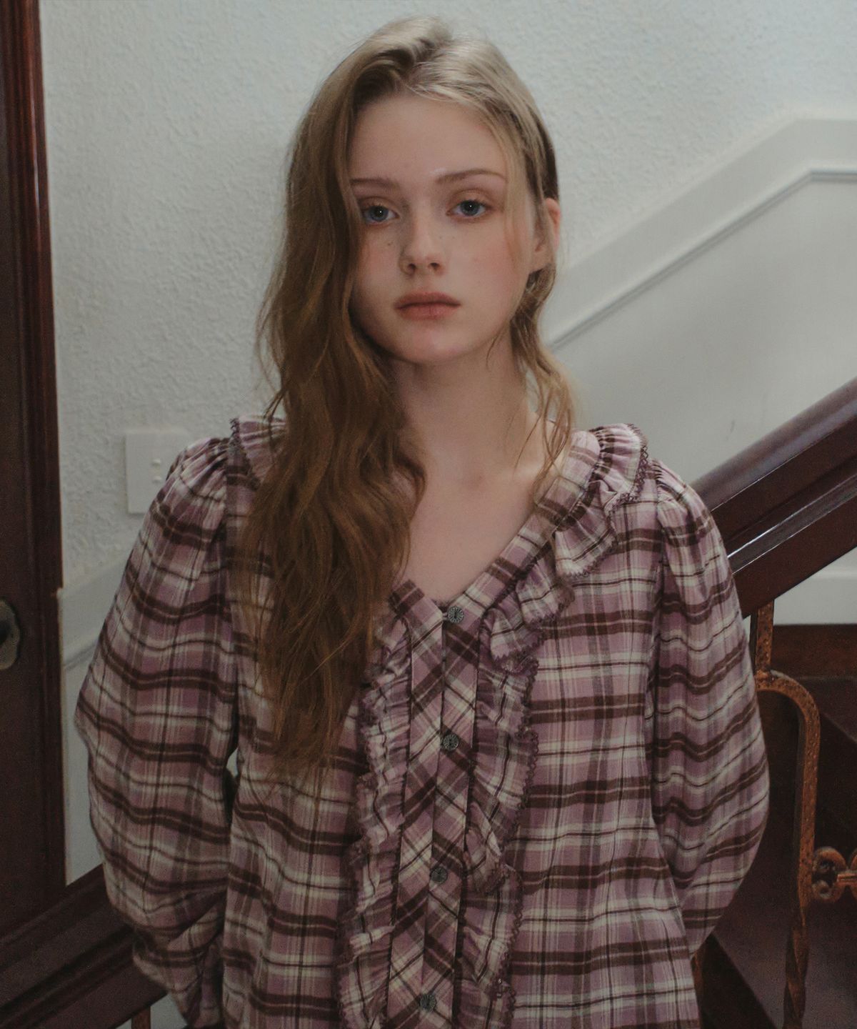 아우어노스텔지아(OURNOSTALGIA) Vintage Check Ruffle Blouse_Lavender(OB6BL15)