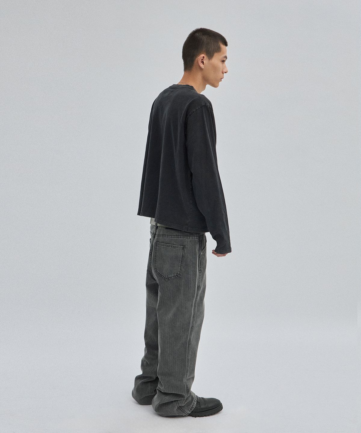 스웨이드(SUADE) HANDPRINT LONG SLEEVE [WASHING BLACK]