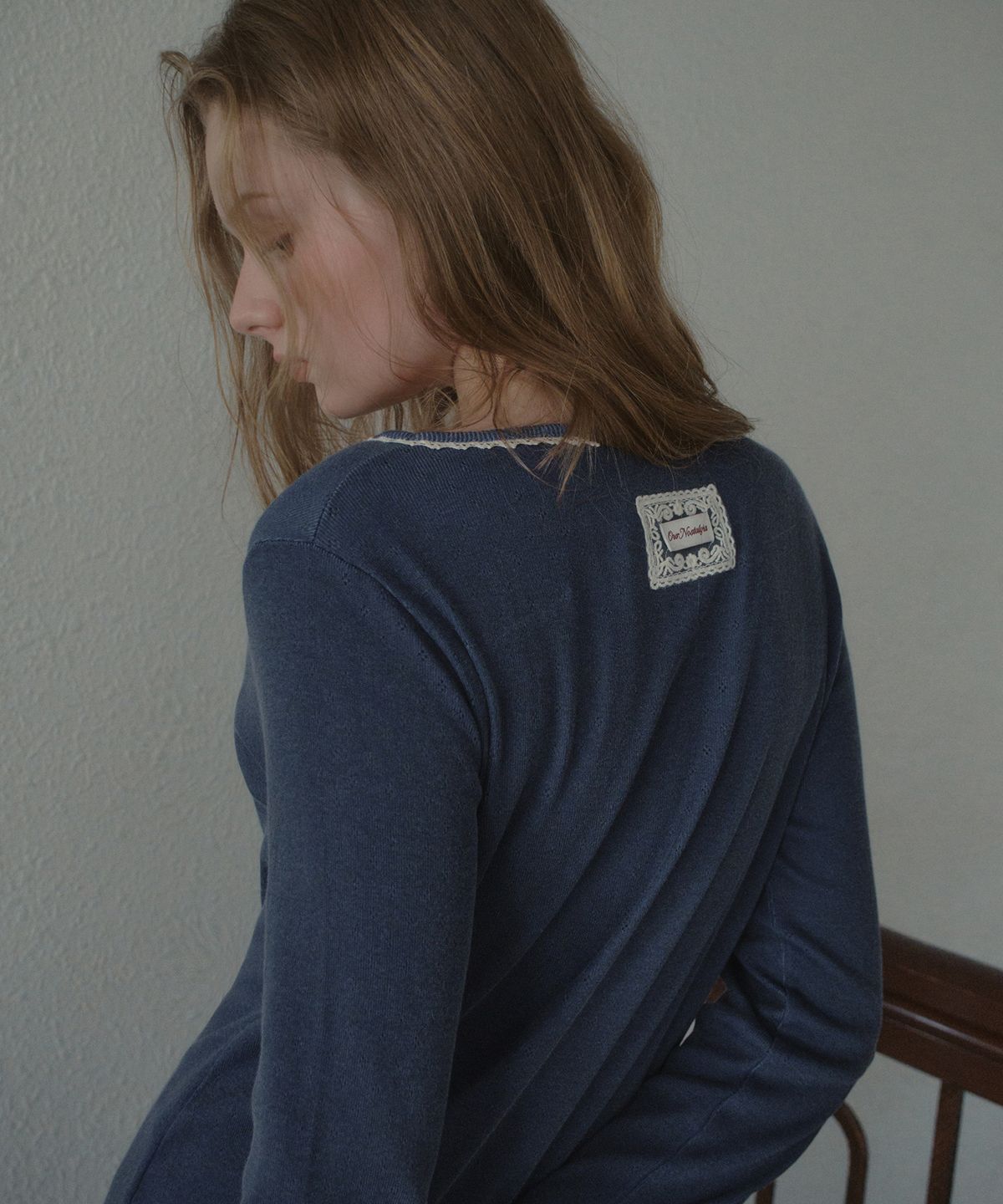 아우어노스텔지아(OURNOSTALGIA) Pigment Thistle Eyelet T-shirt_Vintage Blue(OB6TP20)