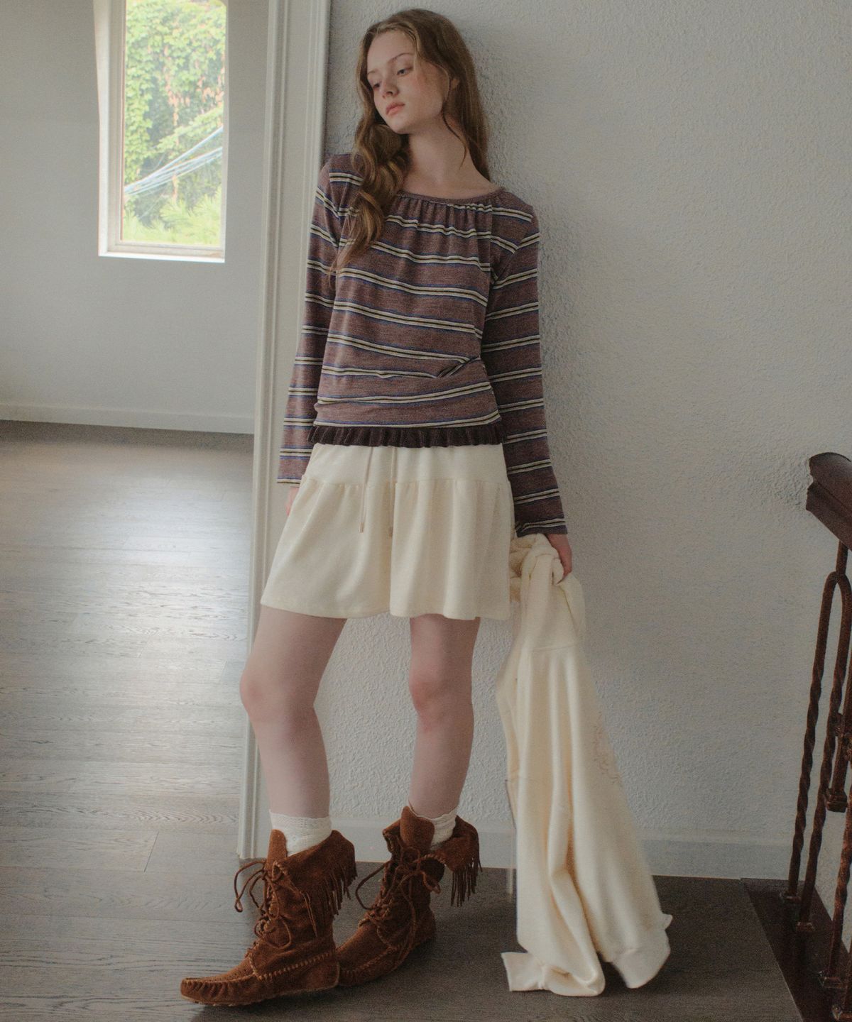 아우어노스텔지아(OURNOSTALGIA) Moss Stripe Shirring T-shirt_Dusty Pink(OB6TP17)