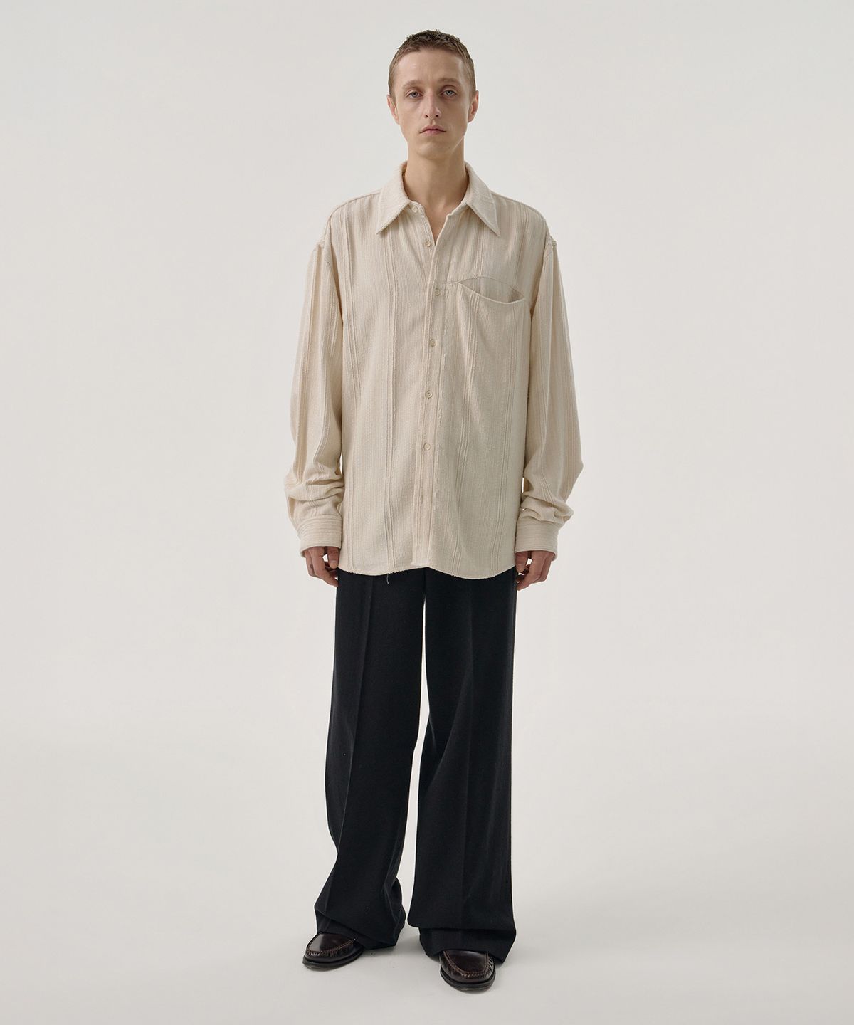 엠엠아이씨(MMIC) DRAPE SHIRT (IVORY)