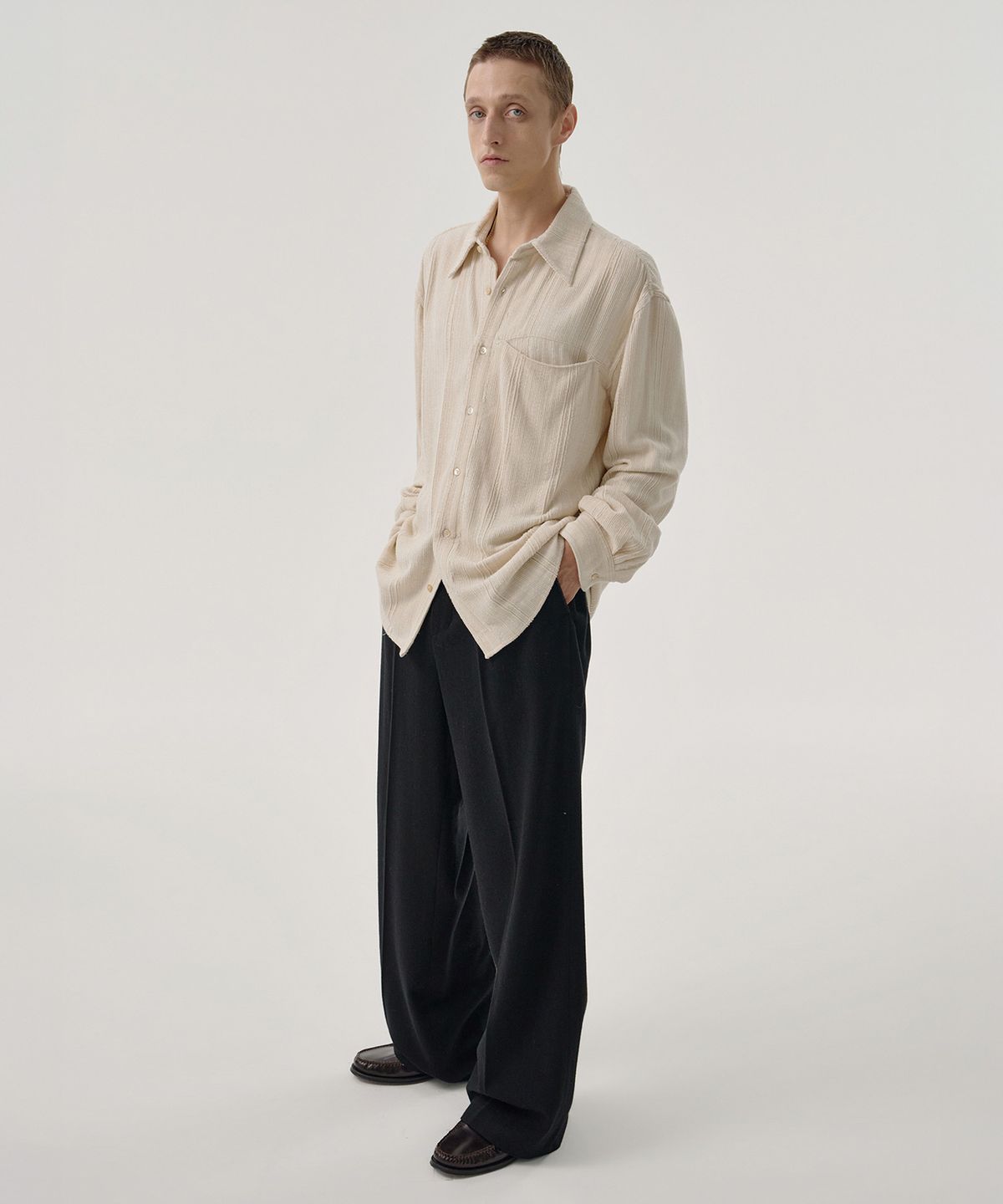 엠엠아이씨(MMIC) DRAPE SHIRT (IVORY)