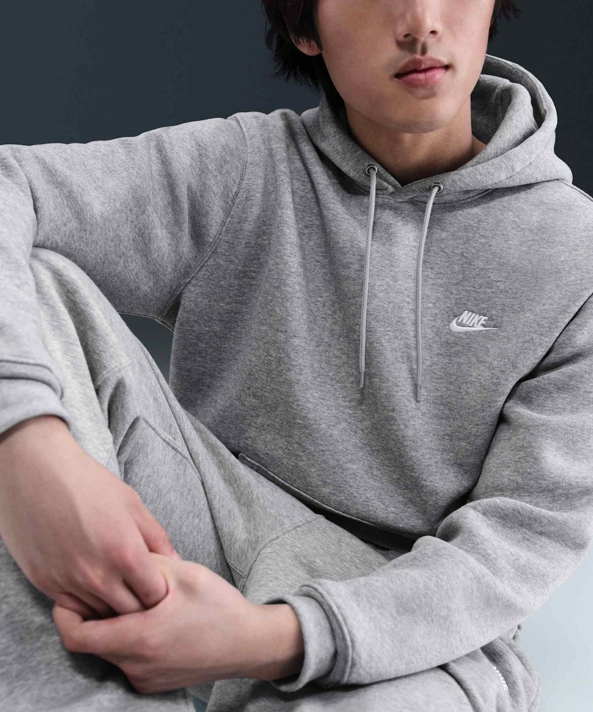 나이키(NIKE) 클럽 풀오버 플리스 후디 M - 다크 그레이 헤더:라이트 스모크 그레이:화이트 / FN3860-063