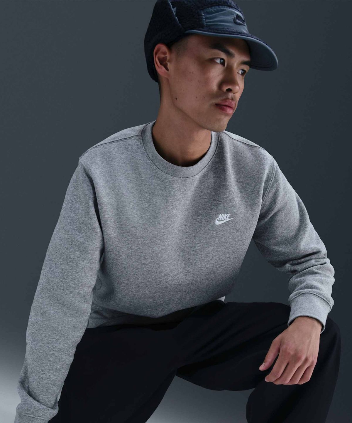 나이키(NIKE) 클럽 플리스 크루 M - 다크 그레이 헤더:화이트 / FN3887-063