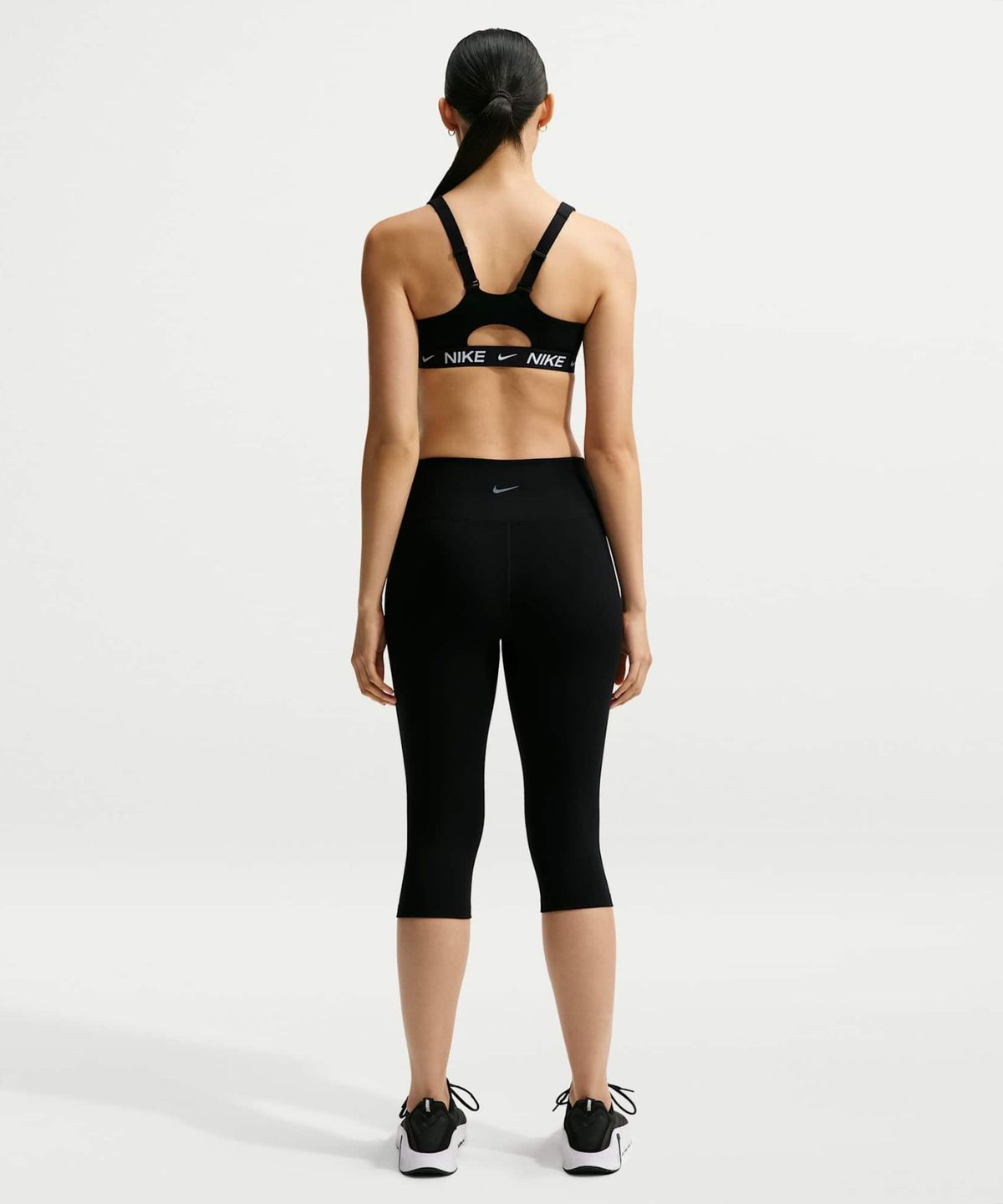 나이키(NIKE) 인디 하이 서포트 패드 지퍼 프런트 스포츠 브라 W - 블랙 / HQ2752-010