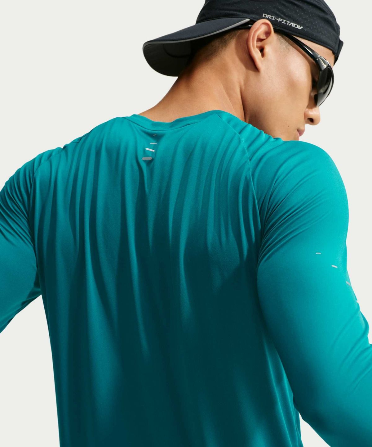 나이키(NIKE) 스트라이드 드라이 핏 ADV 긴소매 러닝 탑 M - 브라이트 스프루스 / HV2703-372