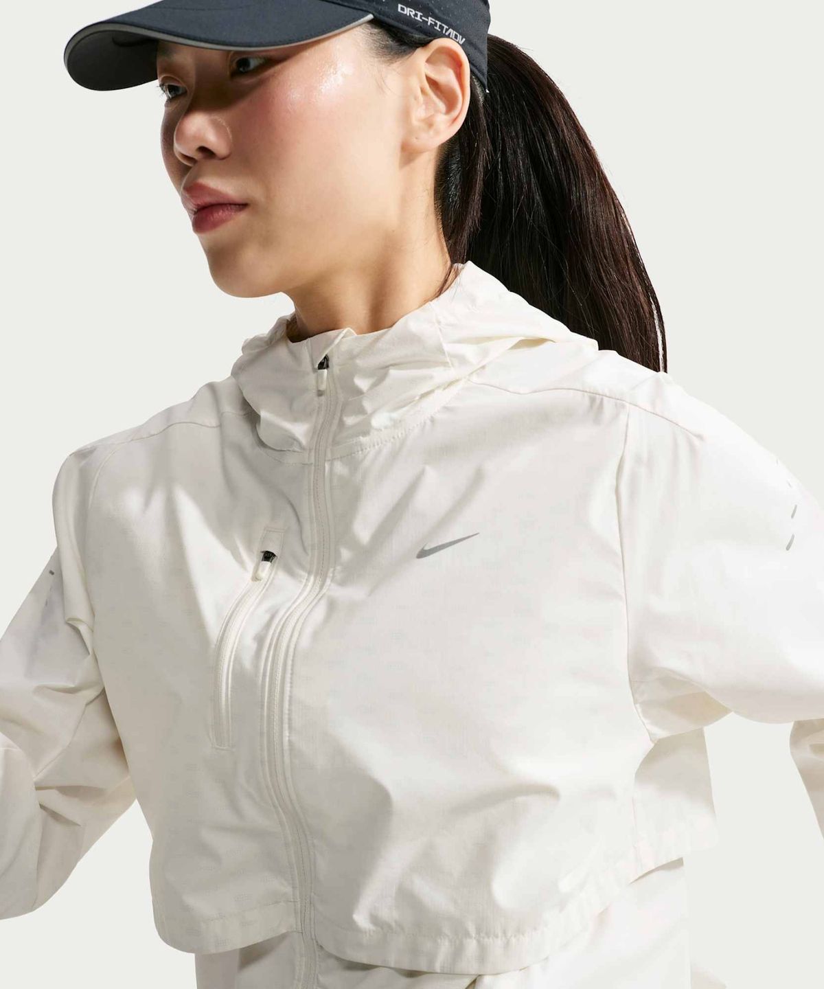나이키(NIKE) 스위프트 스톰 핏 러닝 재킷 W - 세일 / IH8142-133