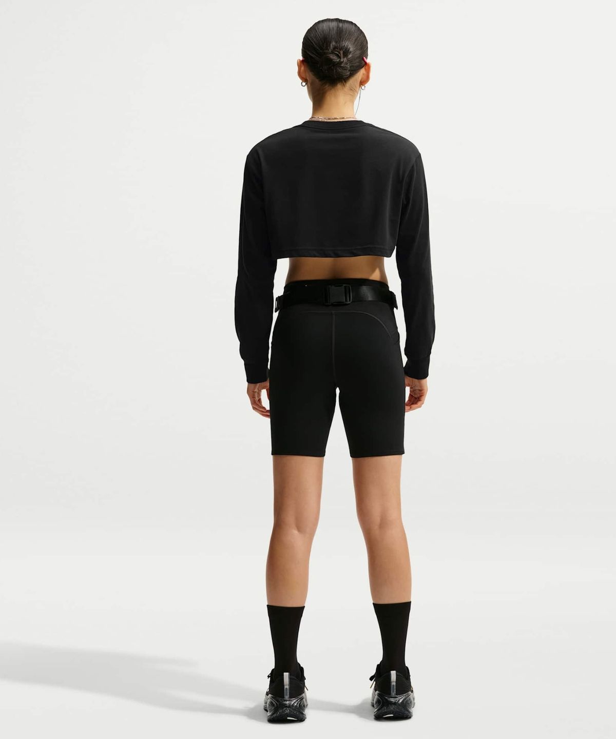나이키(NIKE) 드라이 핏 슈퍼 크롭 긴소매 러닝 티셔츠 W - 블랙 / IM9086-010
