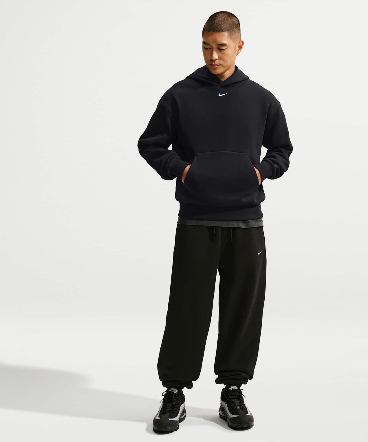 나이키(NIKE) 솔로 플리스 풀오버 후디 M - 토탈 블랙:세일 / IX1927-001