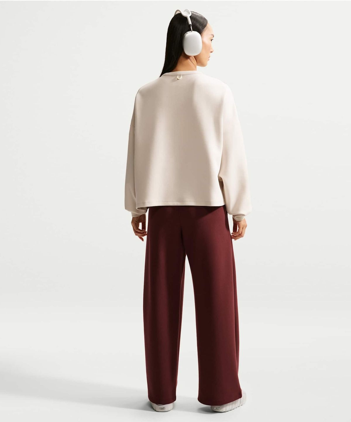 나이키(NIKE) 24.7 임파서블리소프트 드라이 핏 하이웨이스트 와이드 레그 팬츠 W - 미스틱 데이츠:라이트 볼더 / IZ5714-658