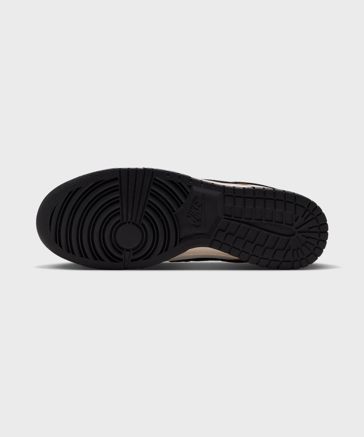 나이키(NIKE) 덩크 로우 레트로 M - 골드 스웨이드:페일 아이보리:비치:블랙 / IM4414-700
