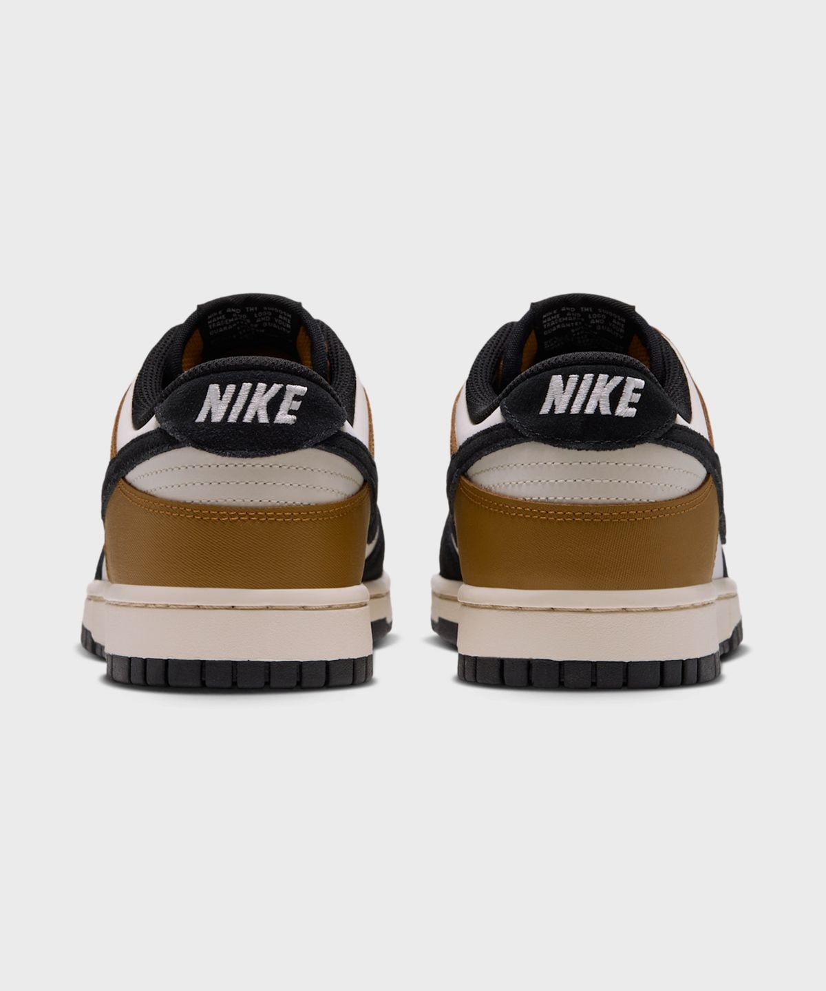 나이키(NIKE) 덩크 로우 레트로 M - 골드 스웨이드:페일 아이보리:비치:블랙 / IM4414-700