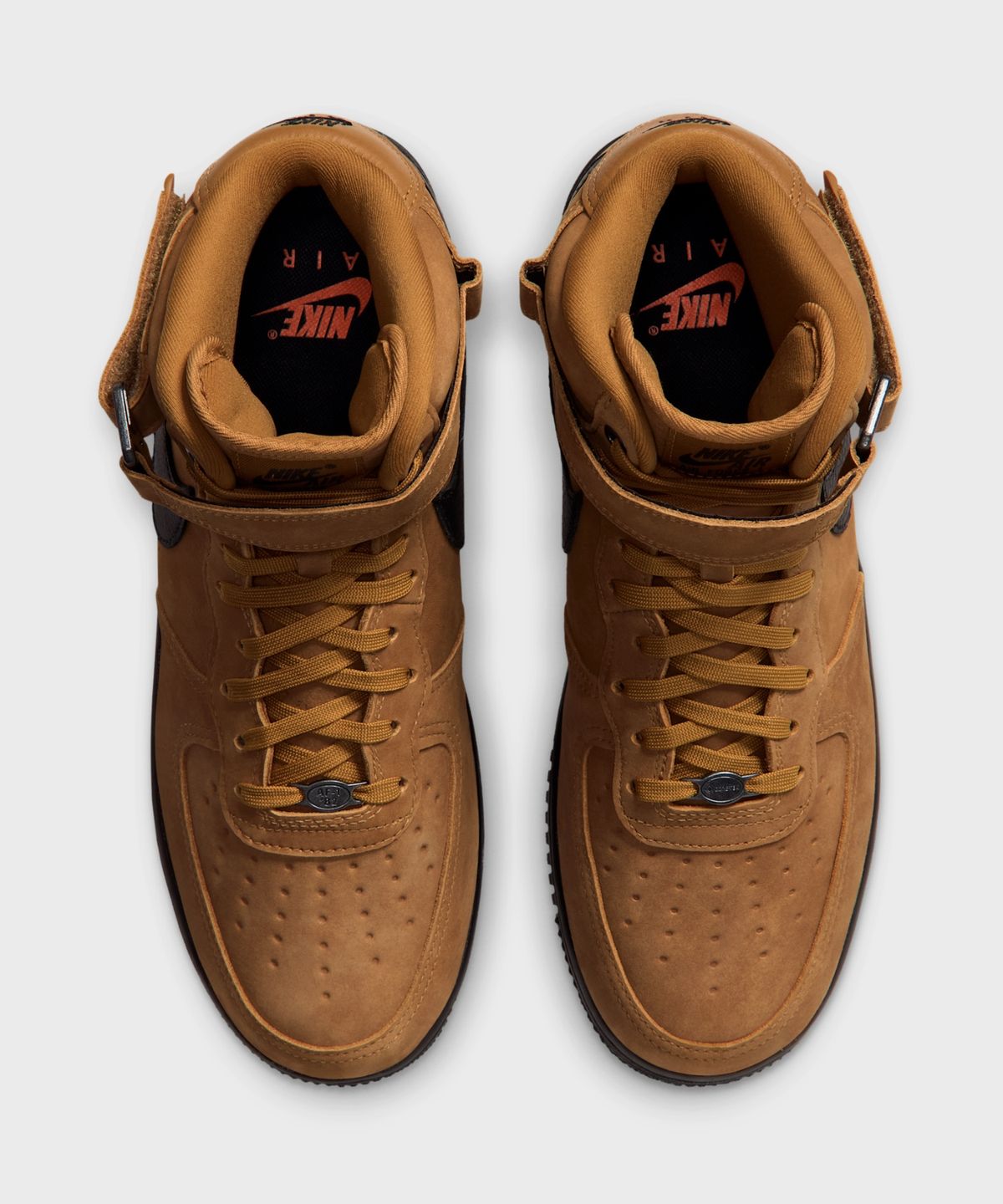 나이키(NIKE) 에어 포스 1 미드 07 GORE-TEX Vibram® M - 휘트:토탈 오렌지:블랙 / IO1875-700