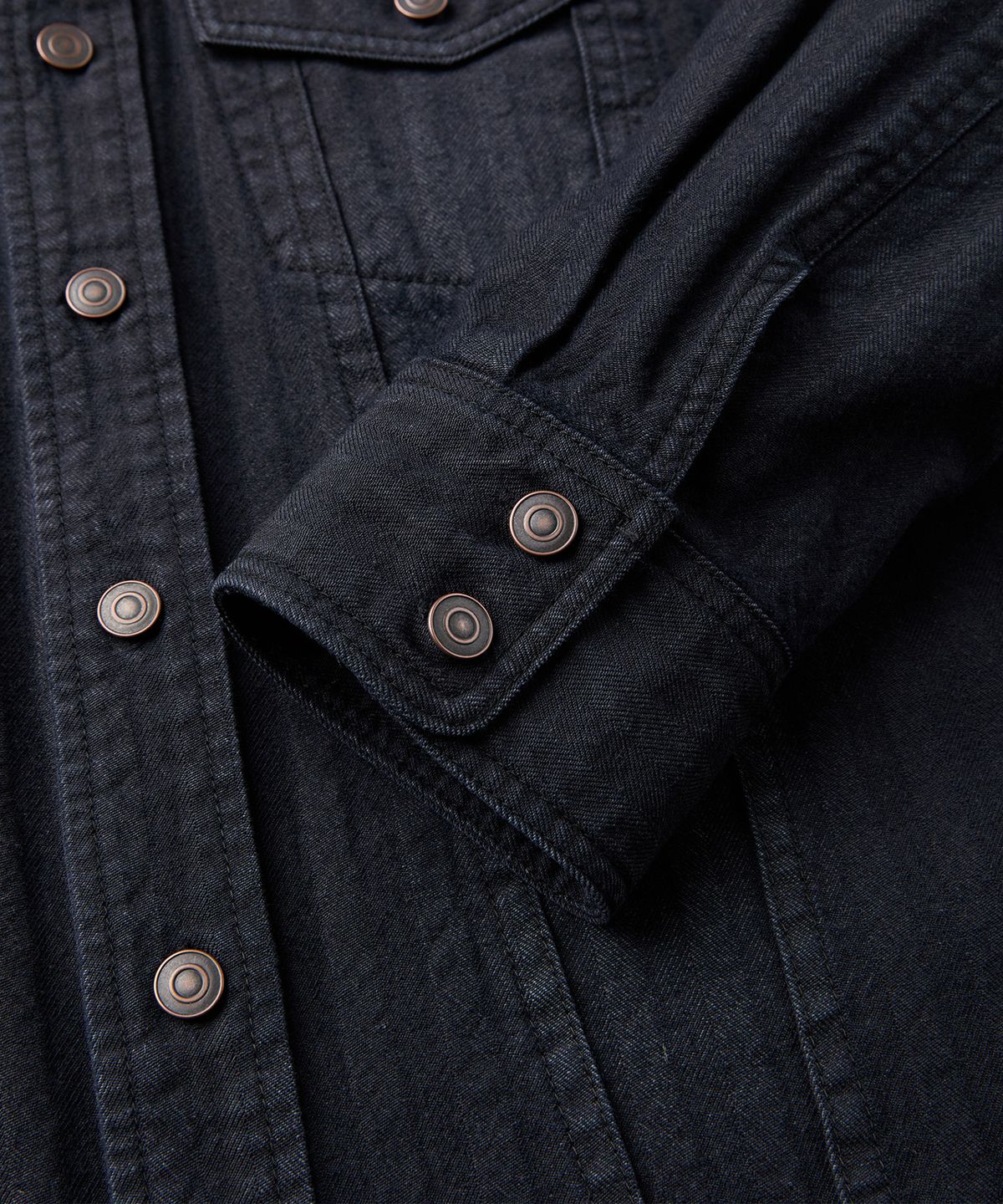 엠엠아이씨(MMIC) RIDGE HERRINGBONE SHIRT (NAVY)