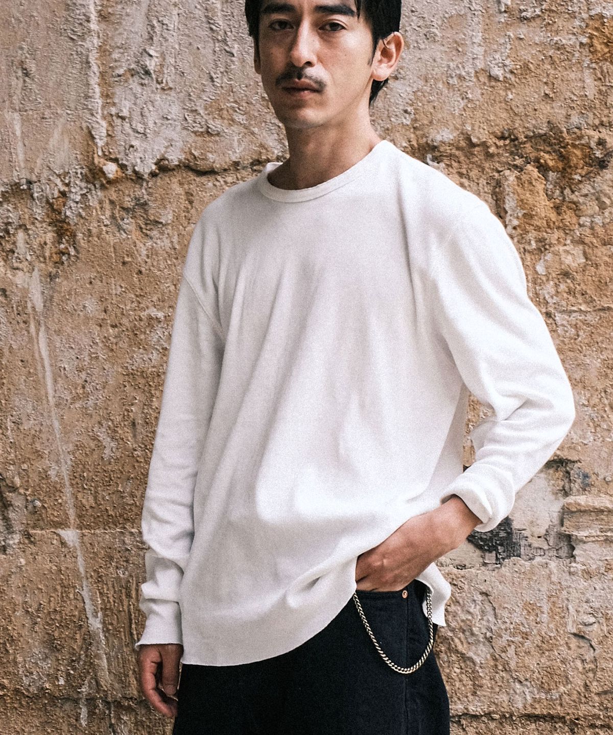 비디알(VDR) ROUGH CREWNECK [Vanilla]