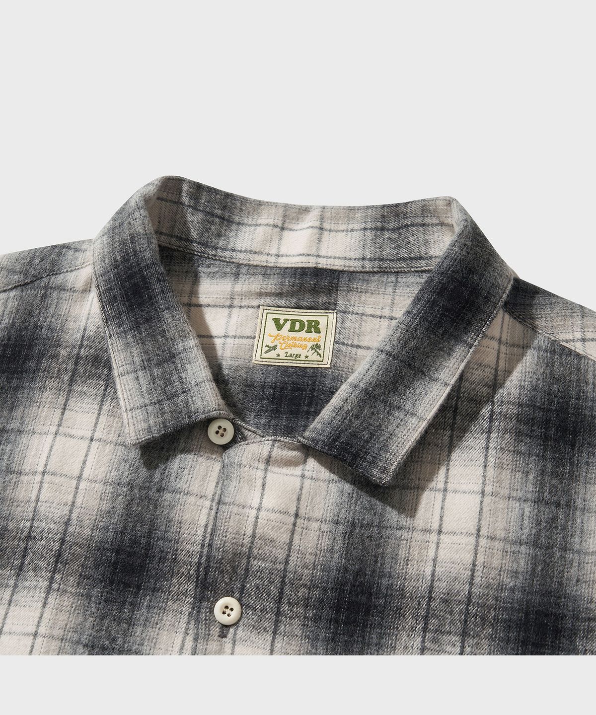 비디알(VDR) OMBRE PLAID SHIRT