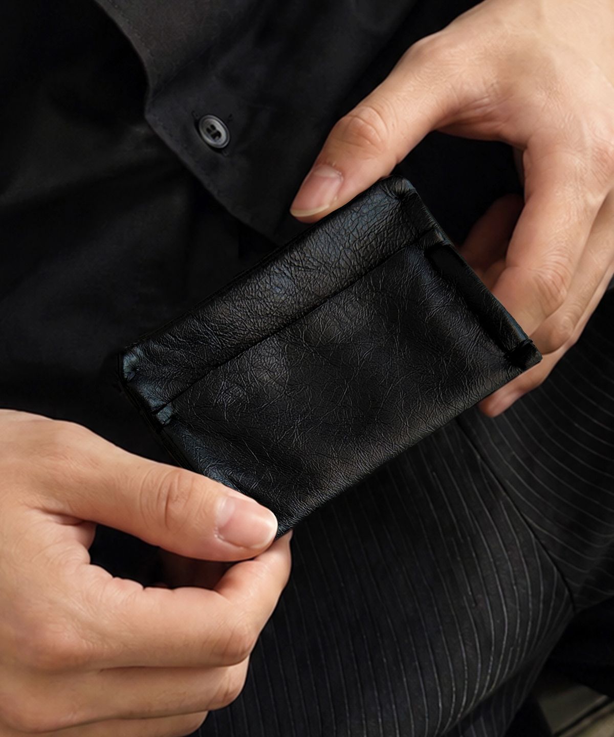 에크라(ECHRA) loop card holder [rough black]