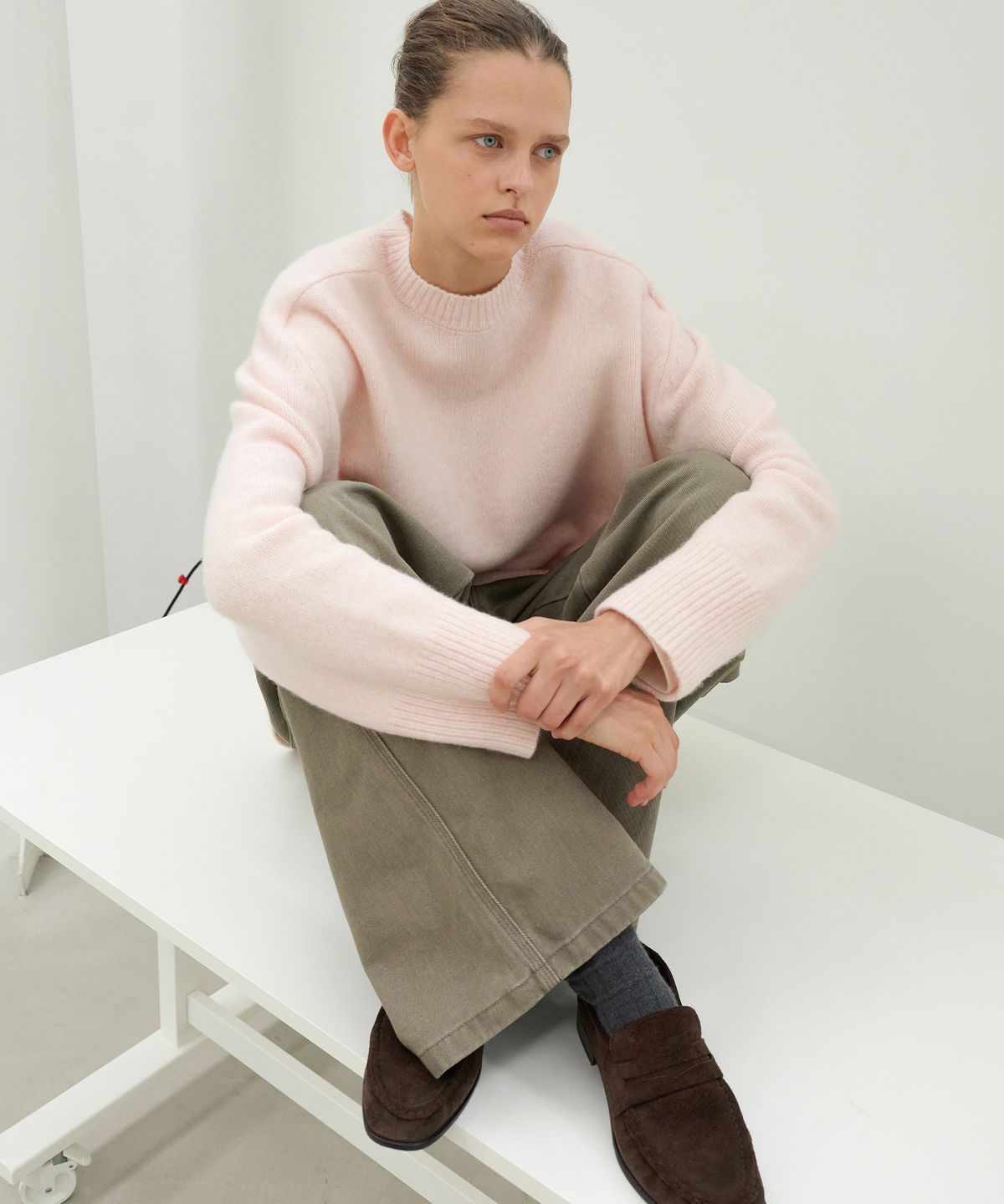르바(LEVAR) Mellow Wool Round Knit - Blush Pink