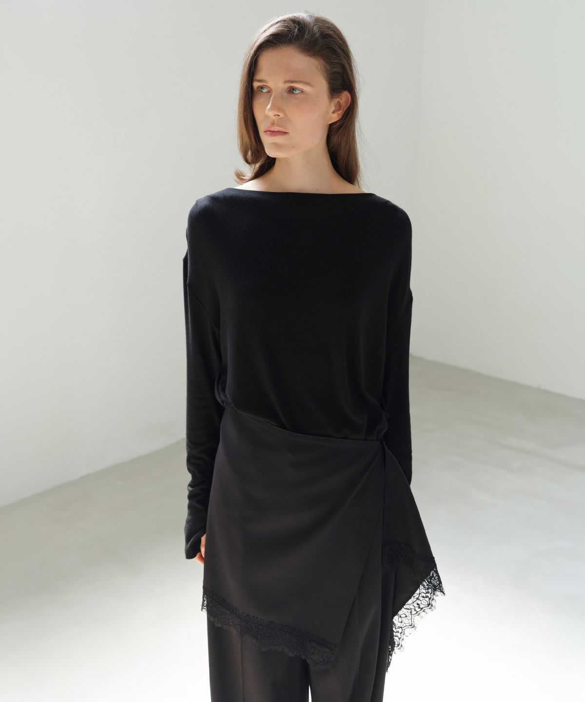 르바(LEVAR) Whenever Layered Wrap Skirt - Black