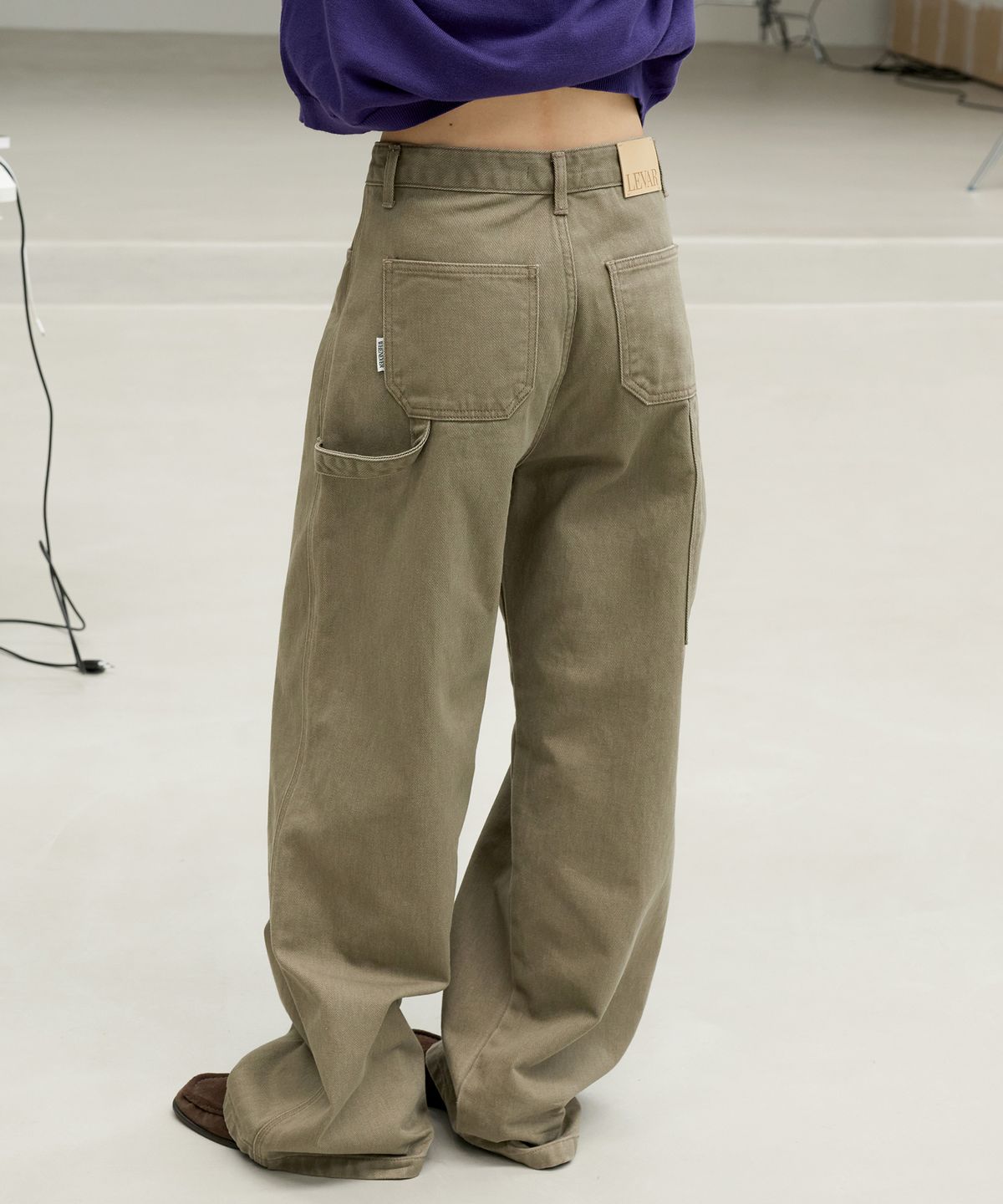 르바(LEVAR) Studio Carpenter Denim - Branch Khaki