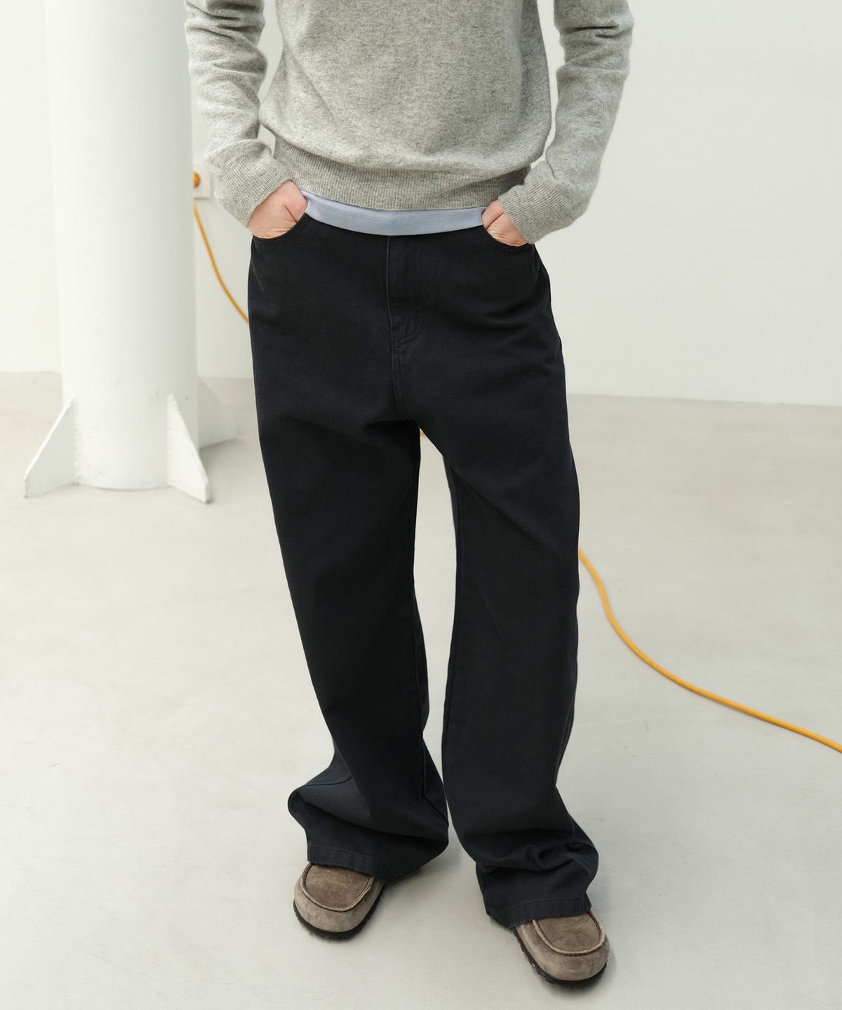 르바(LEVAR) Studio Carpenter Denim - Black