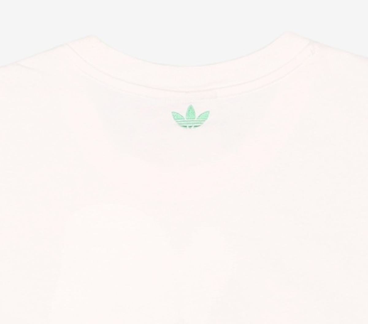 아디다스(ADIDAS) 베어 릴랙스 티 - 화이트 / HP0119 M
