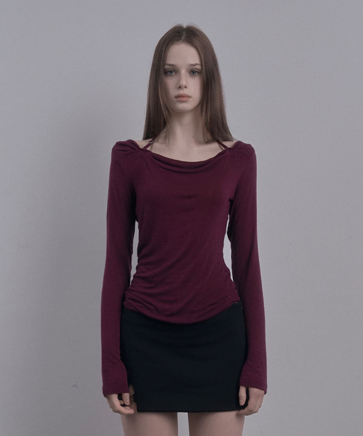 데미오(DAMIO) Draped Buckle Halter Top (Plum)