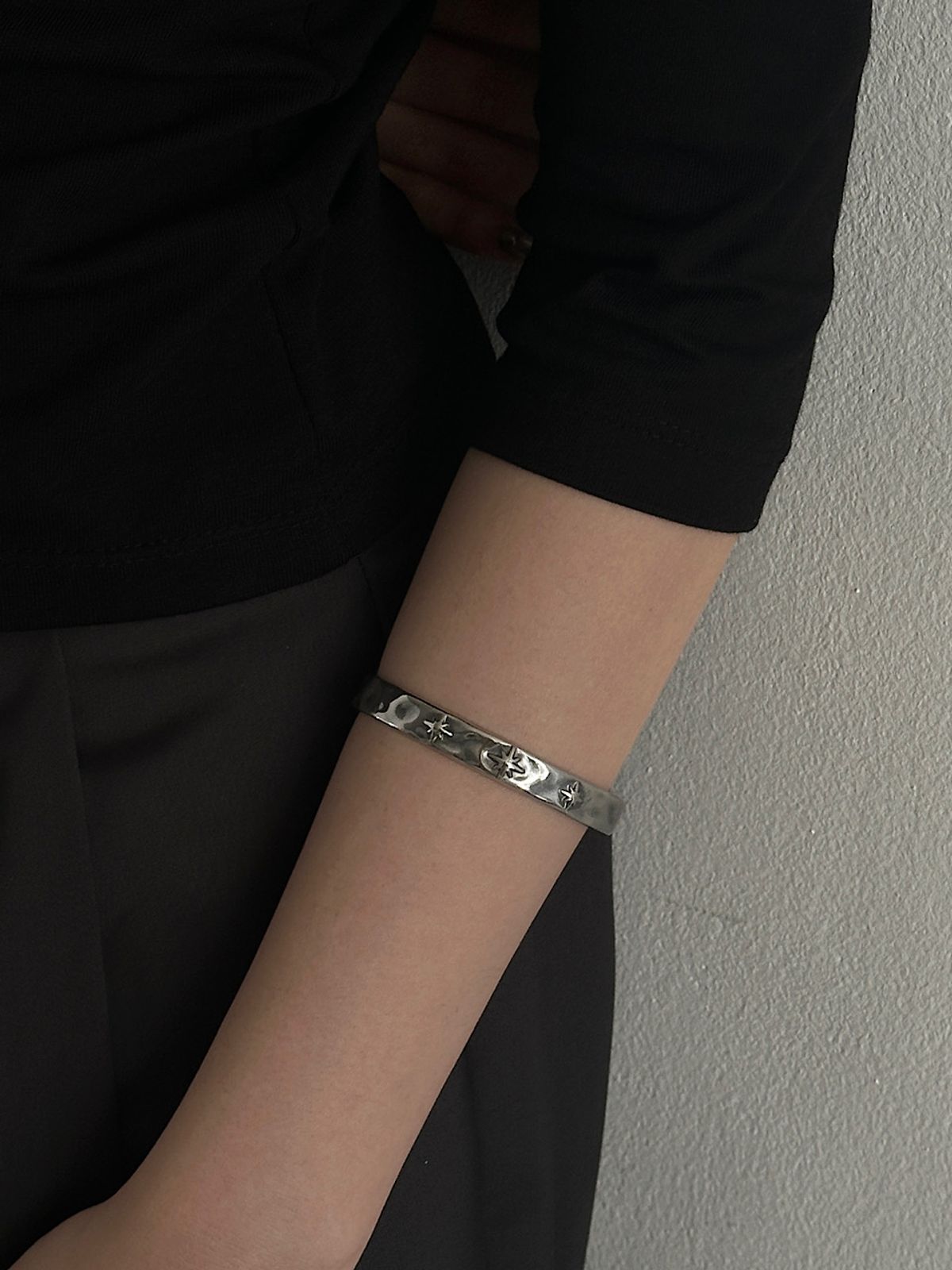 아포엠(APOEM) Midnight Star Bangle
