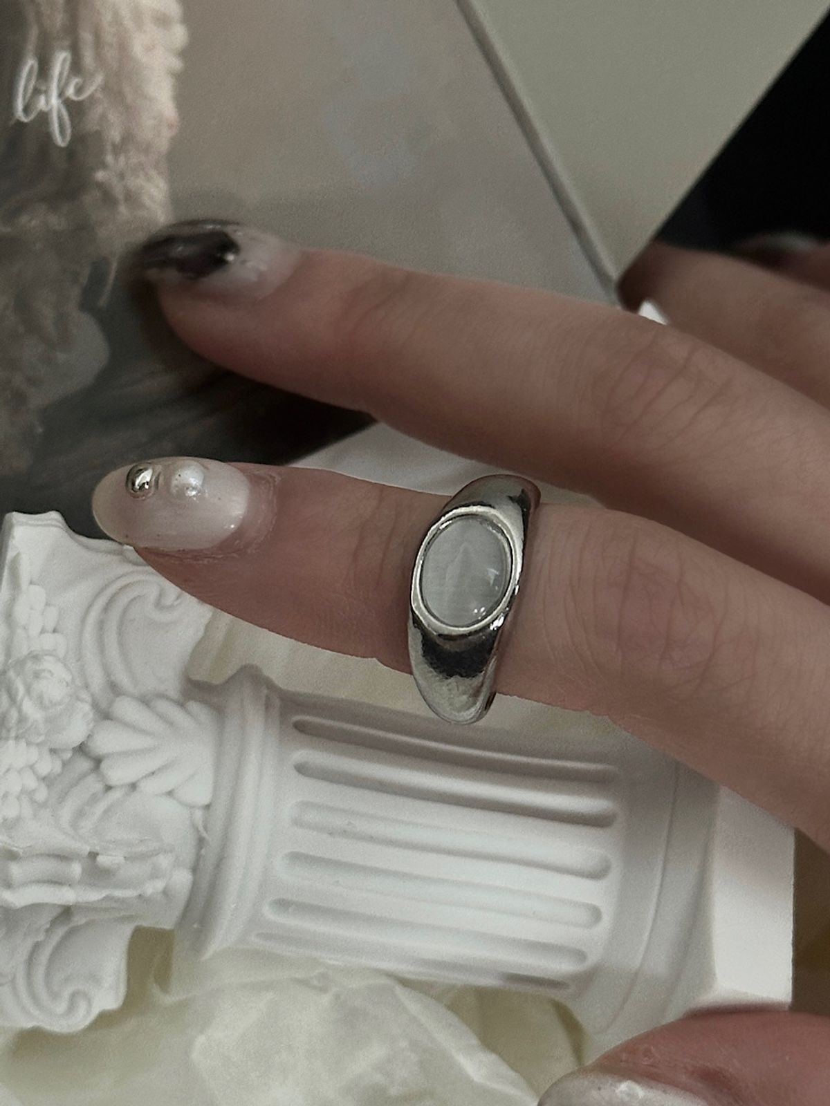아포엠(APOEM) Liquid Oval Ring — fw edition