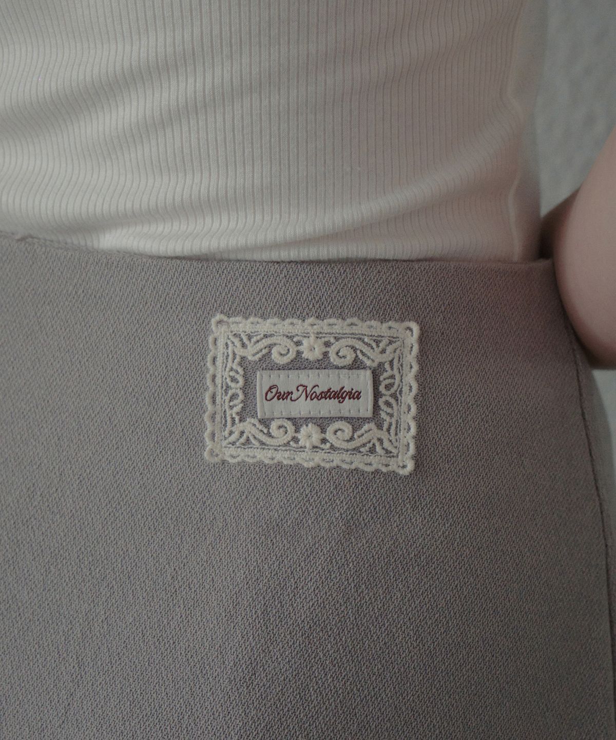 아우어노스텔지아(OURNOSTALGIA) Cottage Lace Midi Skirt_Lavender Gray(OB6SK20)