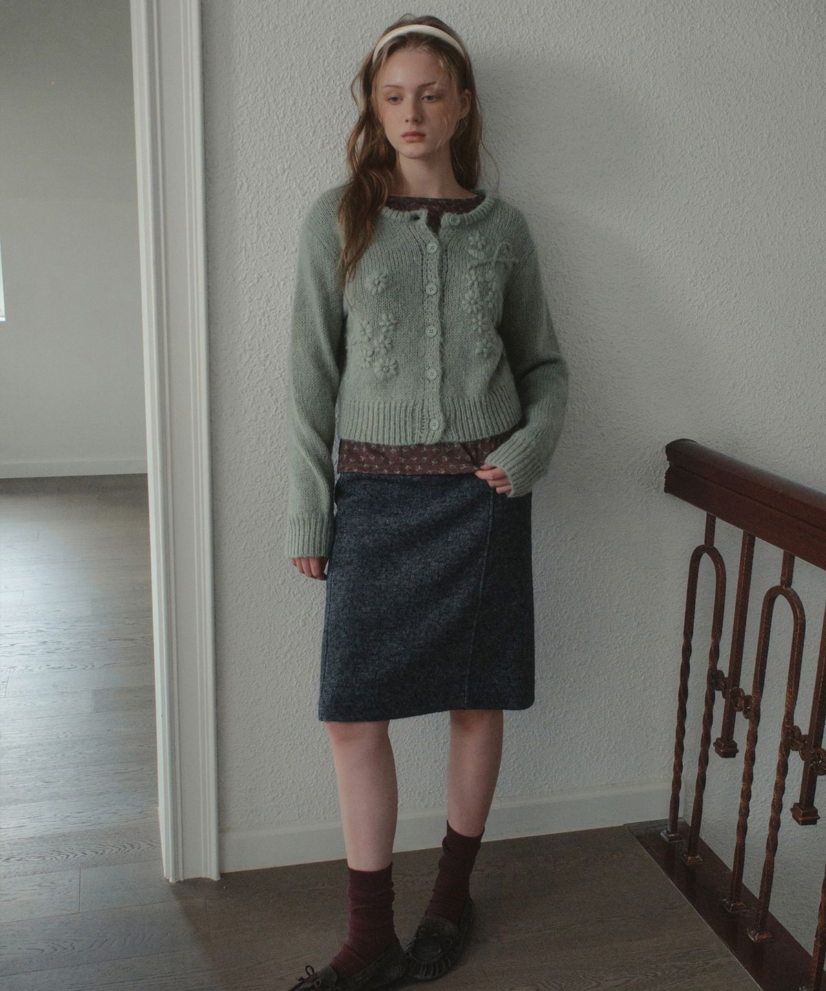 아우어노스텔지아(OURNOSTALGIA) Wool Belted Midi Skirt_Charcoal(OB6SK18)