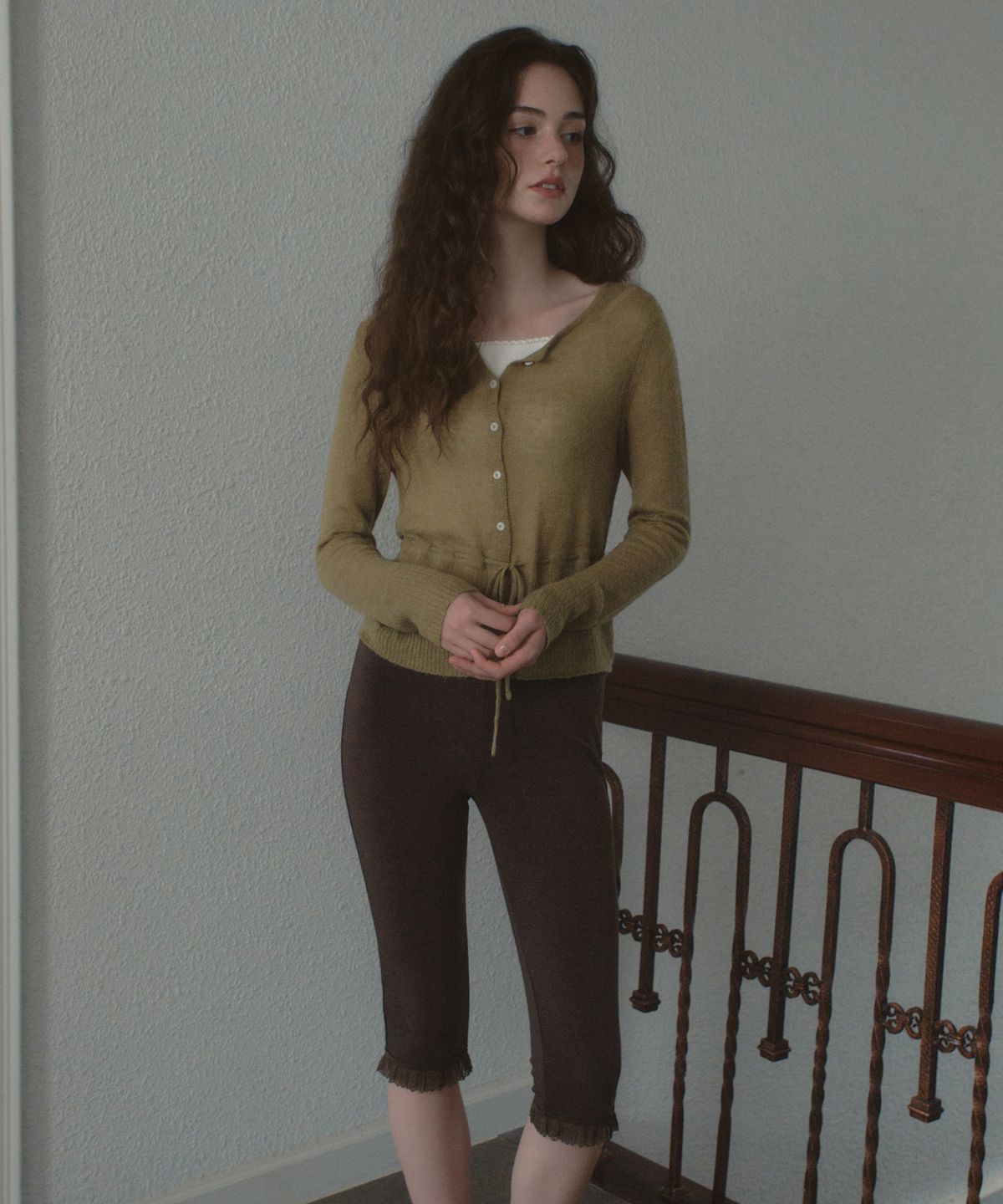 아우어노스텔지아(OURNOSTALGIA) Dew Lace Capri Pants_Brown(OB6PT08)