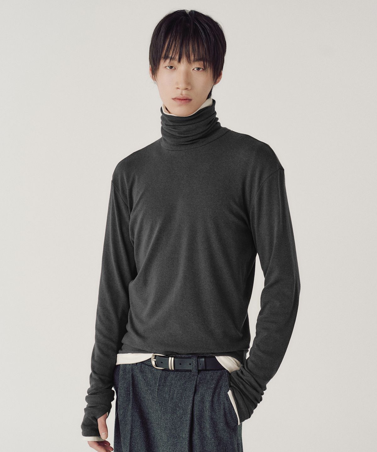 엠엠아이씨(MMIC) LAYERED BASE TURTLENECK (4 COLOR)