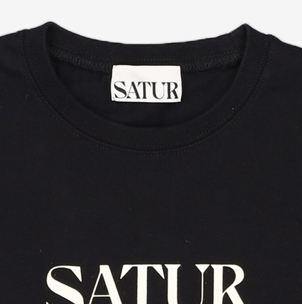 세터(SATUR) 클래식 로고 반팔 티셔츠 클래식 블랙 WS