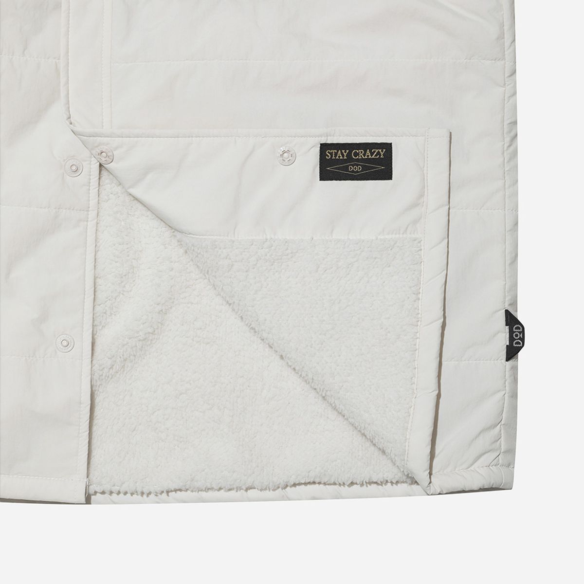 디오디(DOD) 플리스 안감 퀼팅 셔켓(WHITE)