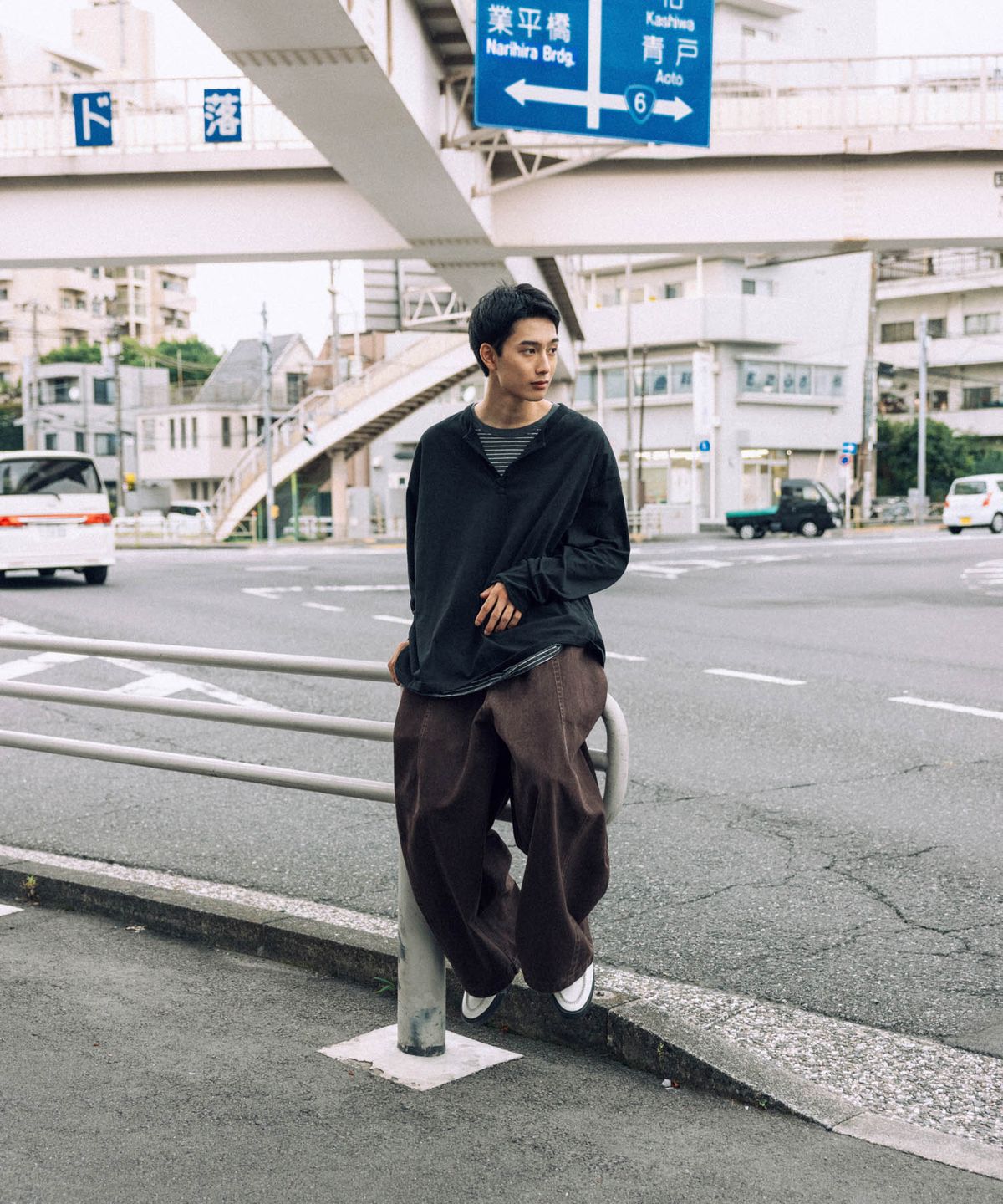 앵글런(ANGLAN) Striped Layered Henley Long Sleeve - Black