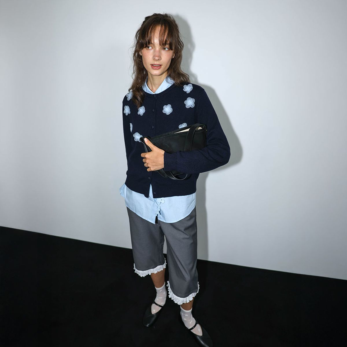 던드롭(DUNDROP) DD_Lace trim cropped pants