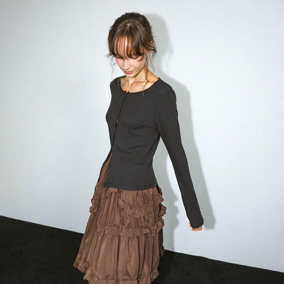 던드롭(DUNDROP) DD_Scoop neck fitted cardigan