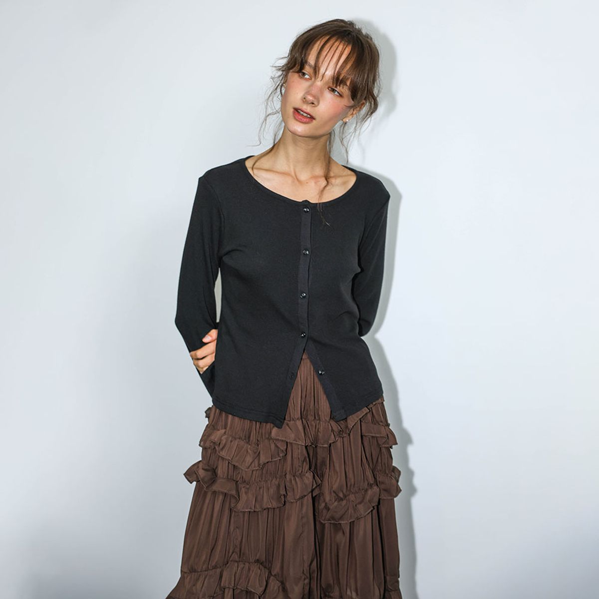 던드롭(DUNDROP) DD_Scoop neck fitted cardigan
