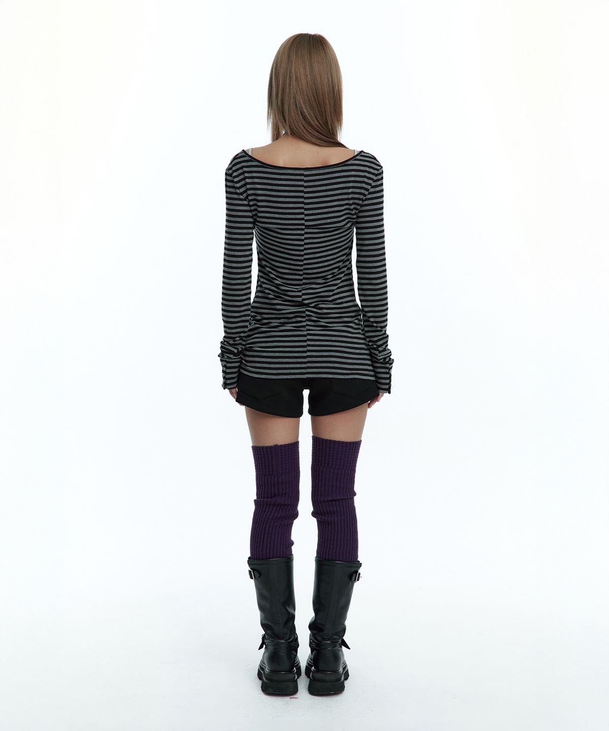 러프넥(ROUGHNECK) Deep U-neck Long Sleeve Stripe
