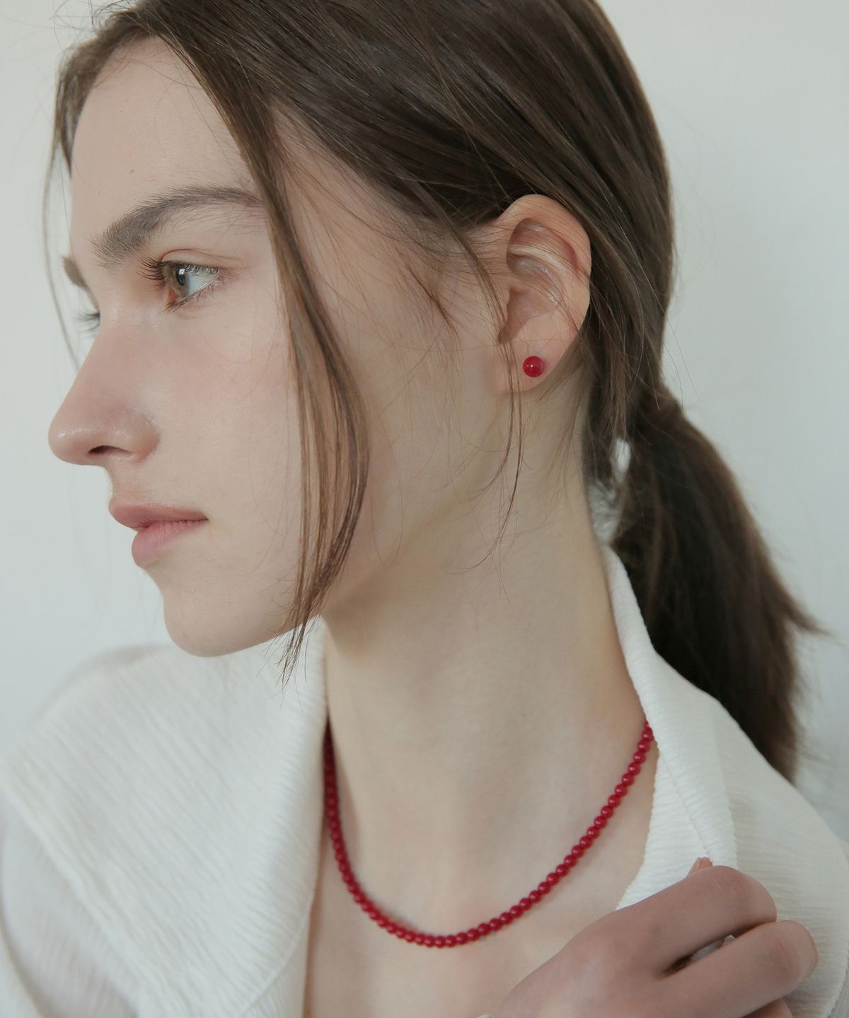 모던라이크(MODERN LIKE) [ Silver ] 산호 레드 진주 목걸이 4mm