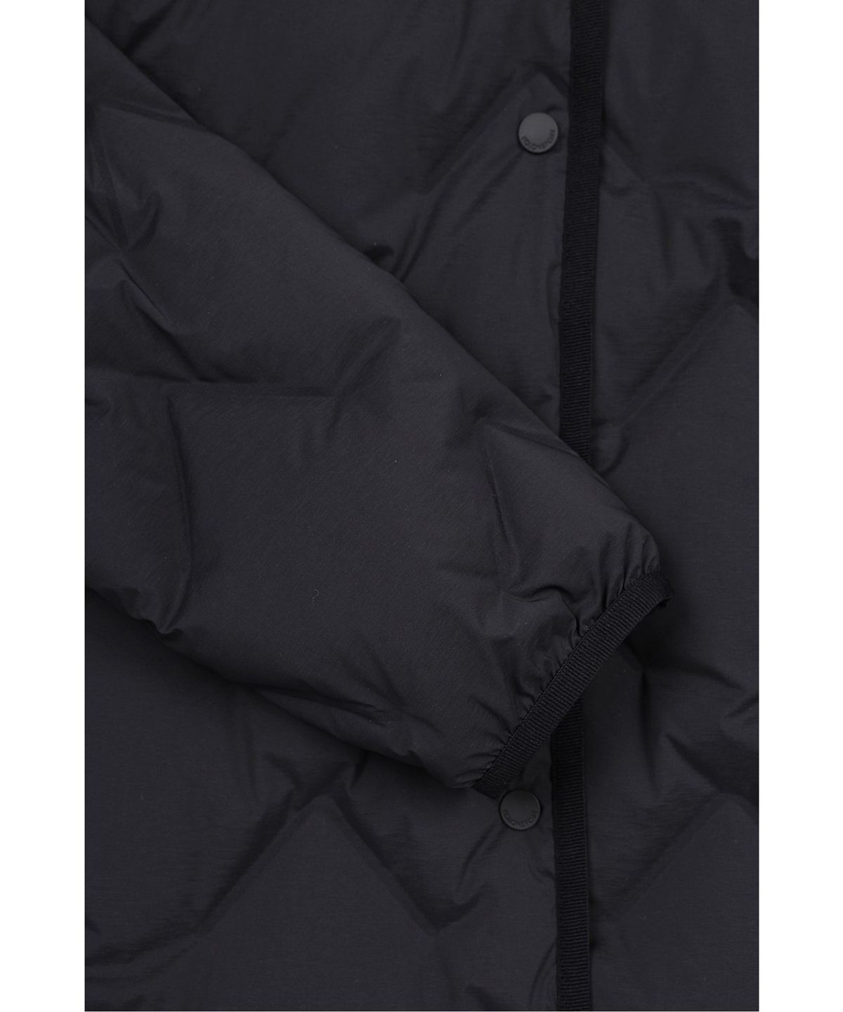 코오롱스포츠(KOLON SPORT) 여성 솟솟 숏 넥리스 경량 다운 재킷 TVJDW26502BLK