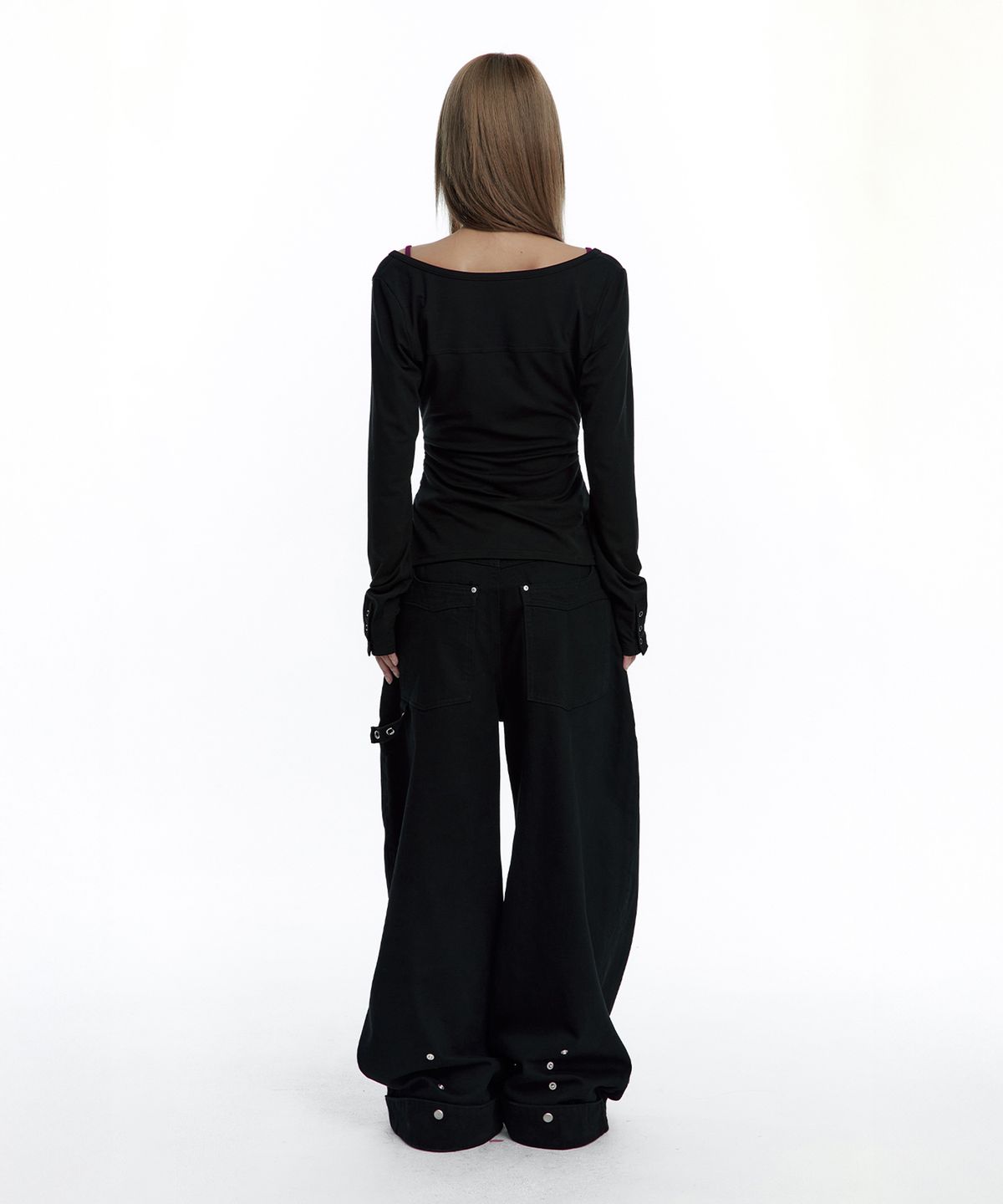 러프넥(ROUGHNECK) Shirring Henlyneck Long Sleeve Black