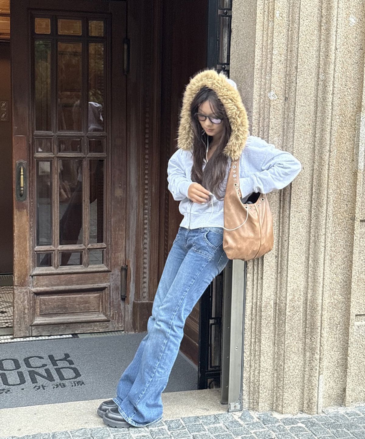 섭듀드(SUBDUED) Hooded Sweatshirt with Faux Fur (PEARL GREY MELANGE)