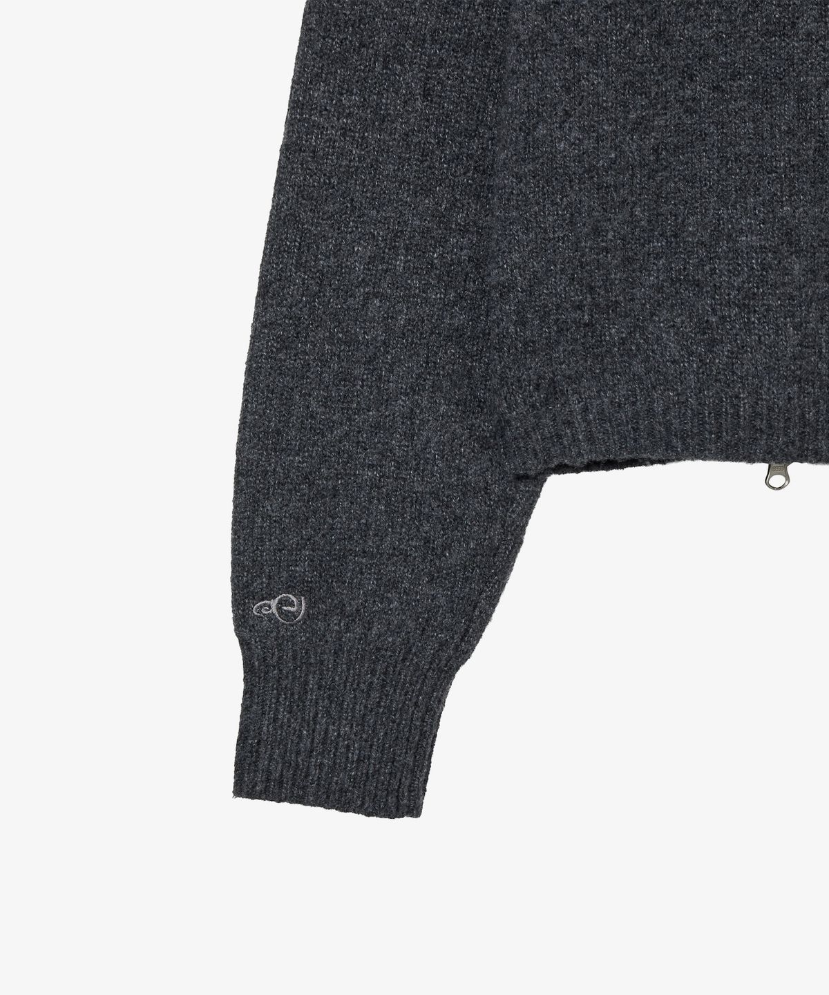 에이이에이이(AEAE) HIGH NECK KNIT ZIP UP [CHARCOAL]