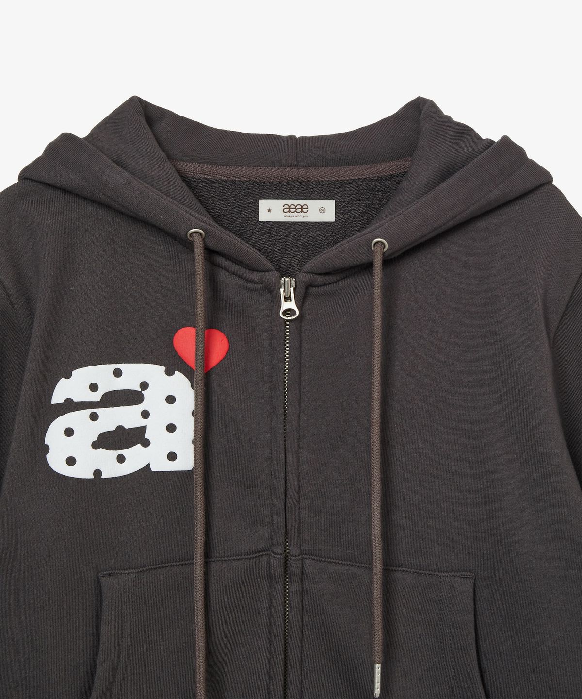 에이이에이이(AEAE) DOT SMALL LETTER CROP HOOD ZIP UP [CHARCOAL BROWN]