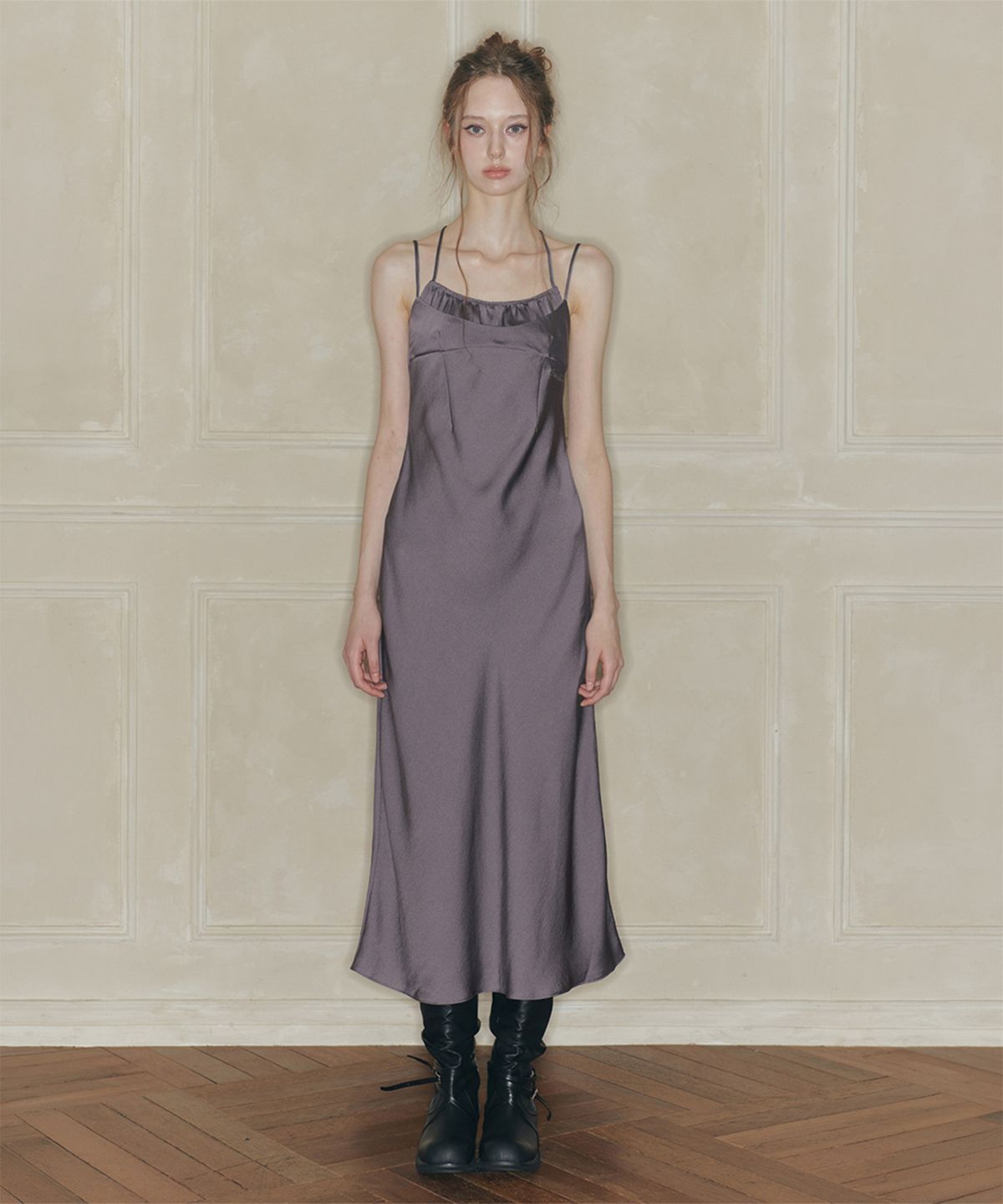 페인오어플레져(PAINORPLEASURE) SWAN SATIN LONG DRESS charcoal