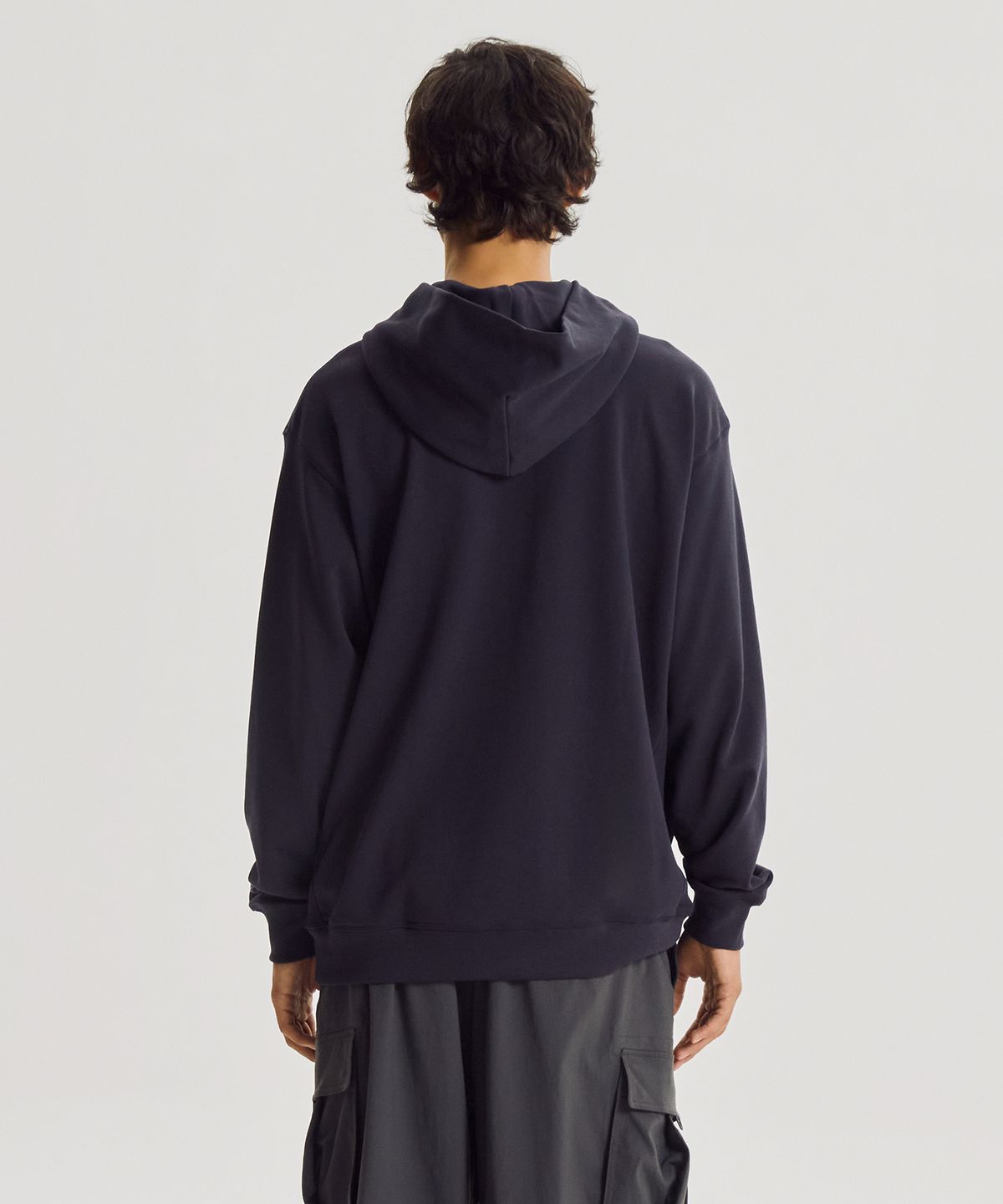뉴발란스(NEW BALANCE) NBN0G42913 / UNI 에센셜 클래식 레터링 후드티 (D/NAVY)