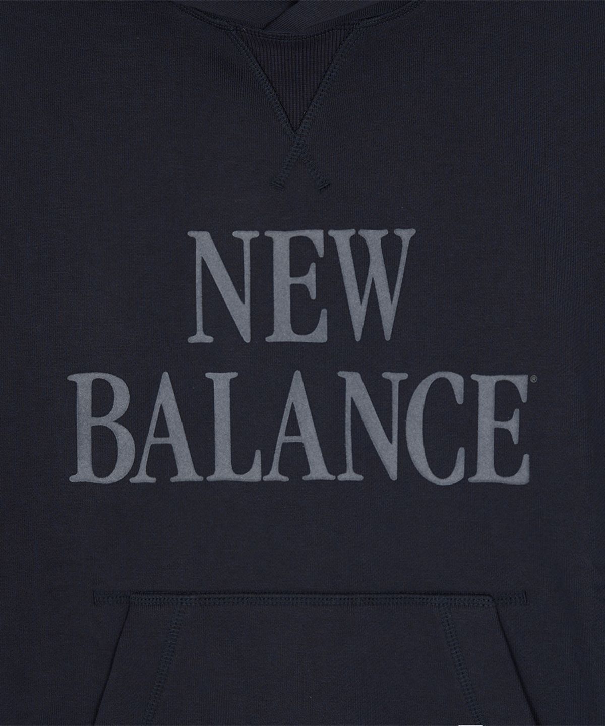 뉴발란스(NEW BALANCE) NBN0G42913 / UNI 에센셜 클래식 레터링 후드티 (D/NAVY)