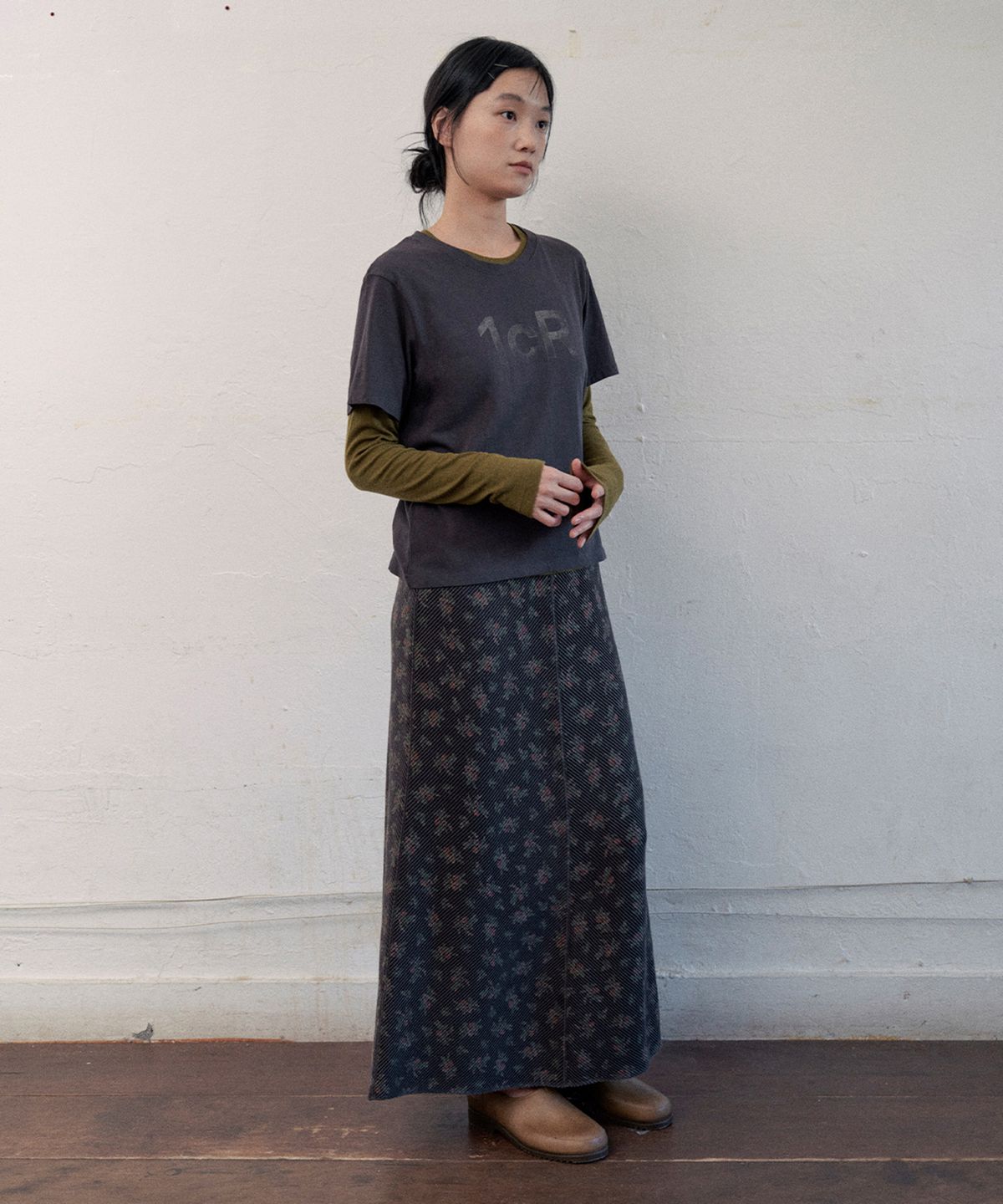 모노크롬(MONOCHROME) F melin t-shirt (2color)